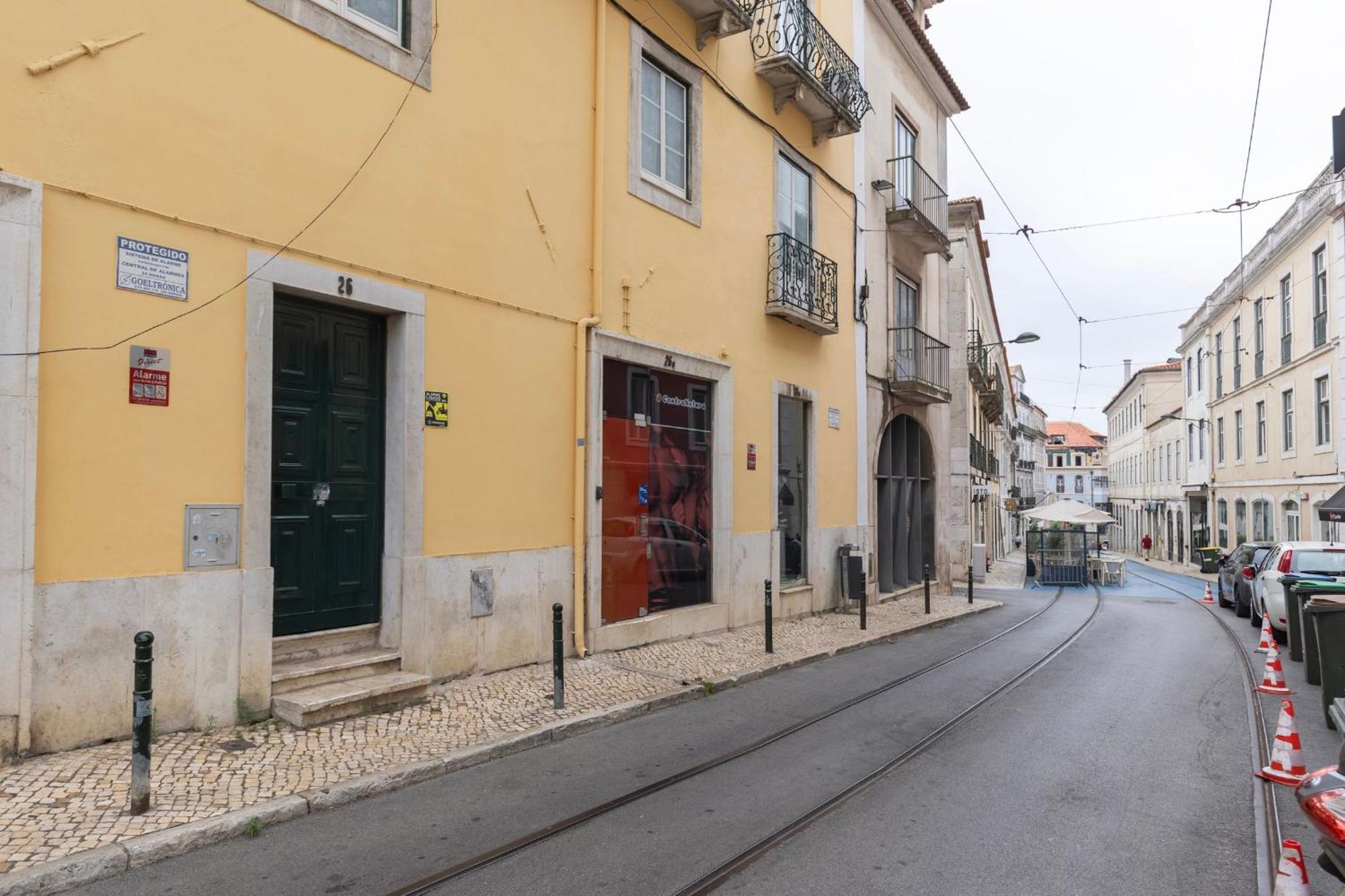 Chiado Center 1Bdr Flat By Lovelystay Lisbon Exterior photo