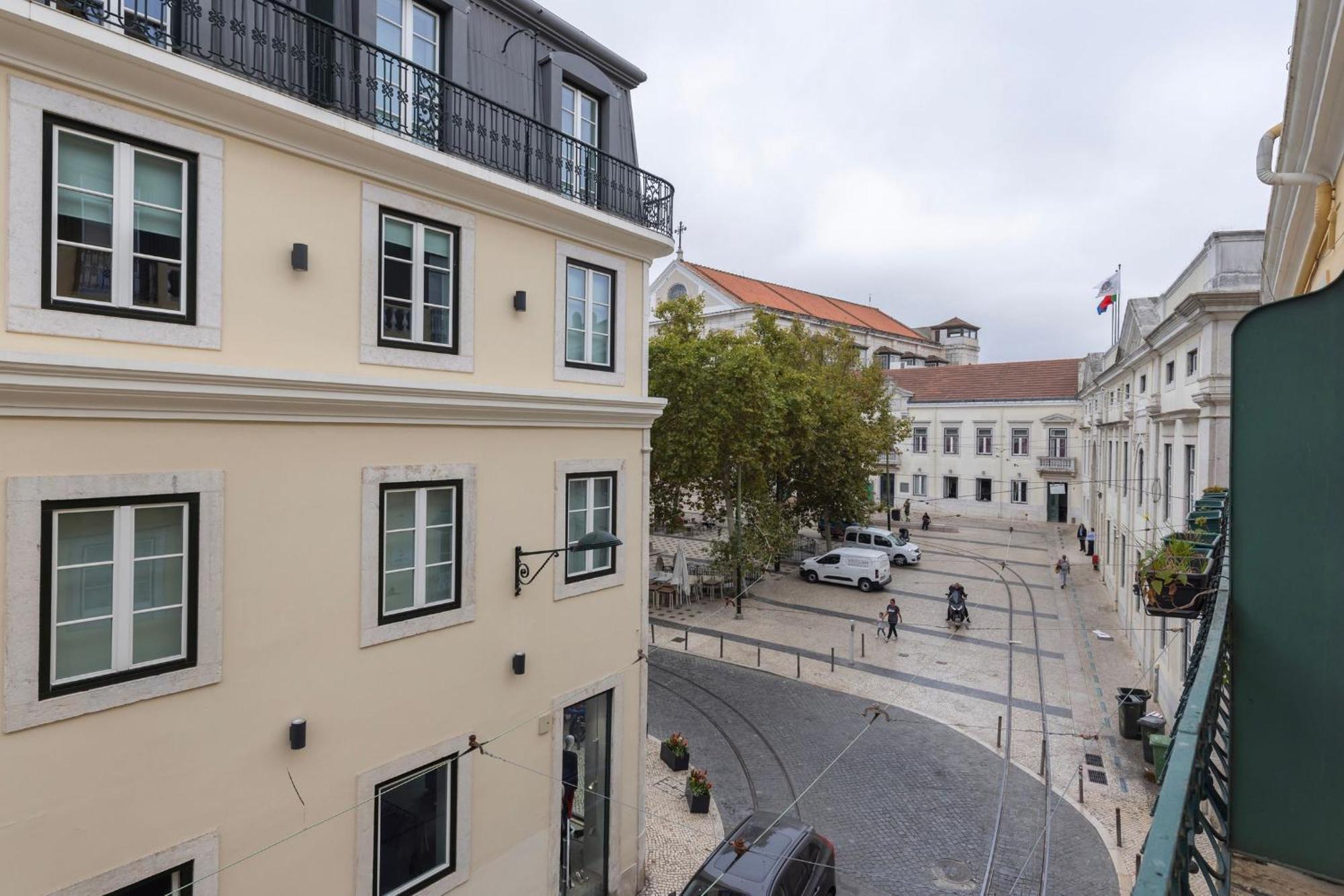 Chiado Center 1Bdr Flat By Lovelystay Lisbon Exterior photo